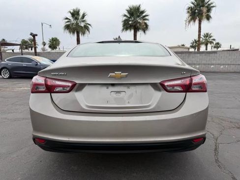 Used 2022 Chevrolet Malibu LT FWD image 4