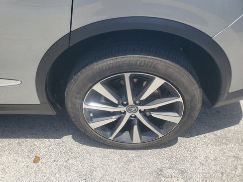 Certified 2025 Acura MDX FWD w/ Technology Package image 6