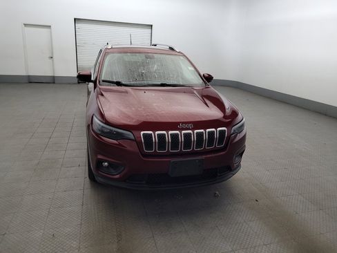Used 2019 Jeep Cherokee Latitude Plus w/ Cold Weather Group FWD image 14