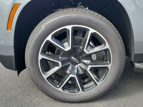 Used 2026 Chevrolet Suburban RST w/ Comfort Package AWD/4WD image 26