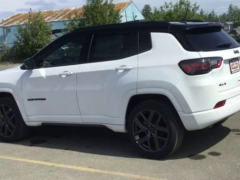 New 2025 Jeep Compass Limited w/ High Altitude Package image 6