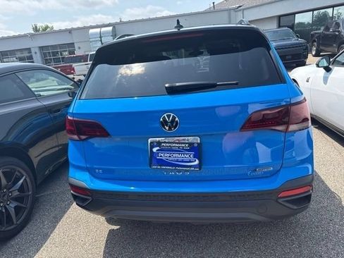 Used 2024 Volkswagen Taos SE AWD/4WD image 6