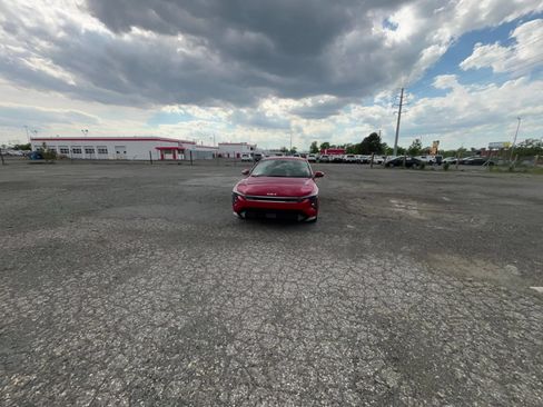 Used 2025 Kia K4 FWD image 14