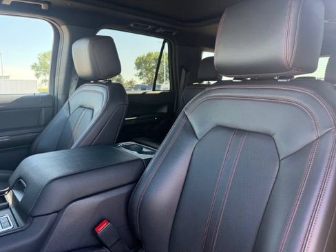 Used 2024 Ford Expedition Max Limited AWD/4WD image 18