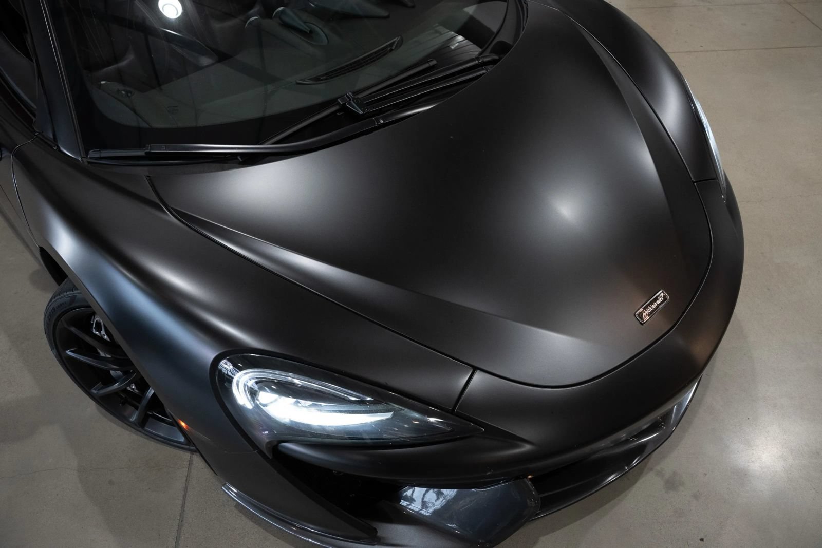 Used 2019 McLaren 570S Spider RWD image 19