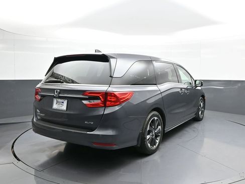 Certified 2023 Honda Odyssey Elite image 6