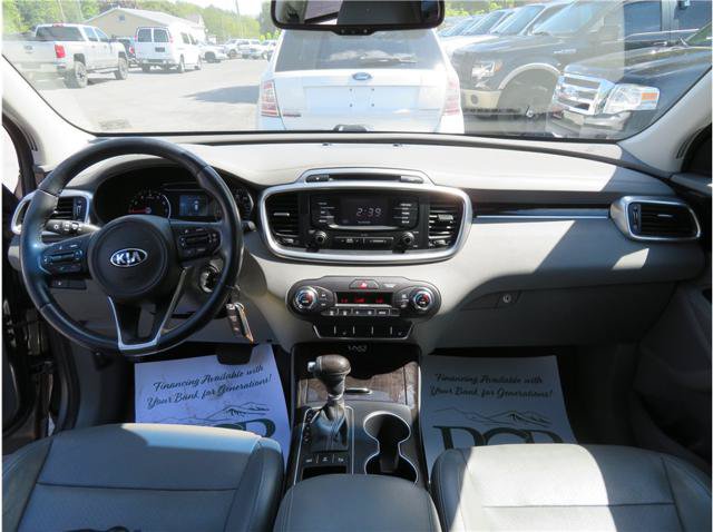 Used 2016 Kia Sorento EX AWD/4WD image 6