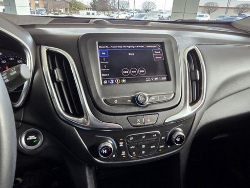 Used 2024 Chevrolet Equinox LT FWD image 20