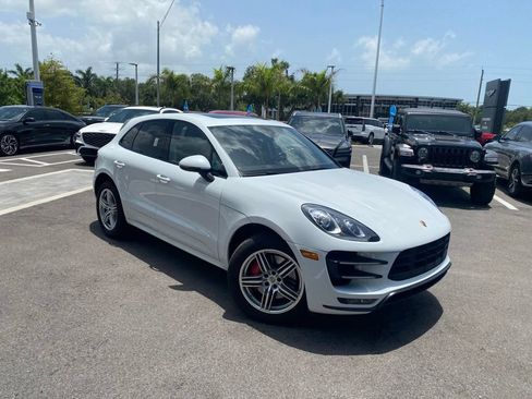 Used 2016 Porsche Macan Turbo AWD/4WD image 4