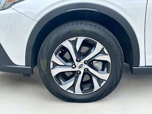 Used 2022 Subaru Outback Touring XT image 38