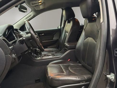 Used 2016 Chevrolet Traverse LT image 9