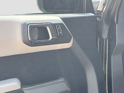 Used 2023 Ford Bronco Wildtrak AWD/4WD image 18
