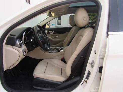 Used 2016 Mercedes-Benz C 300 Sedan image 14