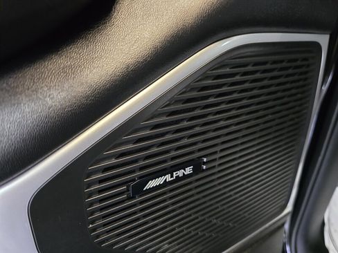 Used 2024 Jeep Wagoneer Series II w/ Flexible Seating Group image 23