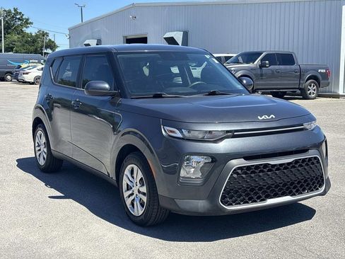 Used 2022 Kia Soul LX FWD image 7