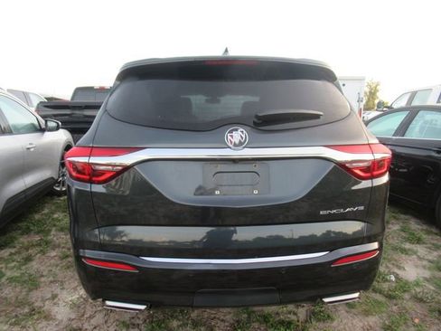 Used 2019 Buick Enclave Essence FWD image 4