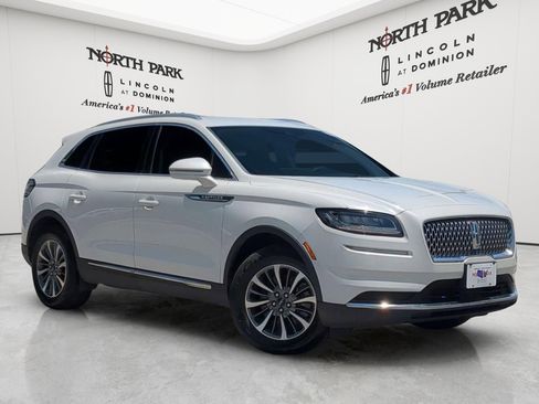Used 2022 Lincoln Nautilus FWD w/ Premium Package image 1