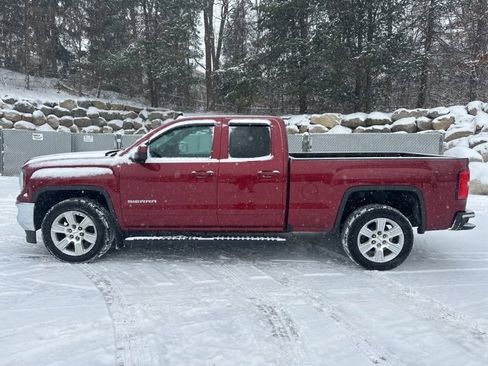 Used 2019 GMC Sierra 1500 SLE w/ SLE Value Package image 2
