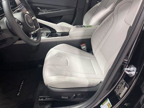 New 2026 Hyundai Elantra Limited FWD image 7