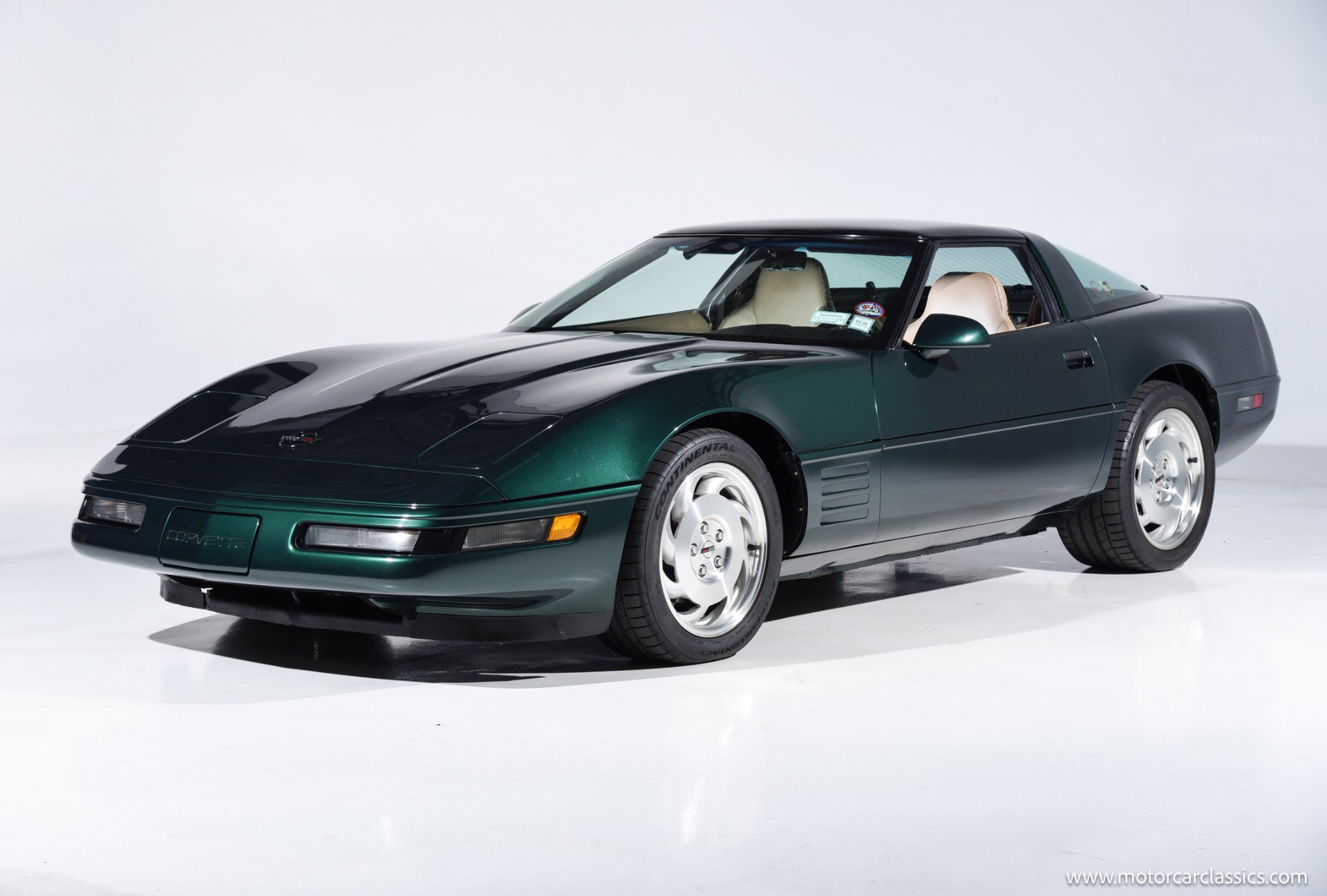 Used 1994 Chevrolet Corvette Coupe RWD image 4
