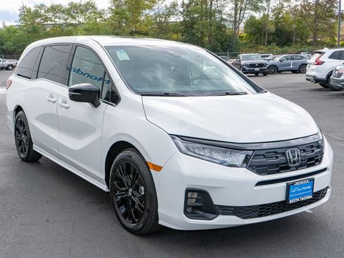 New 2026 Honda Odyssey Sport-L image 4