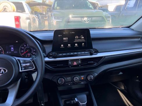 Used 2020 Kia Forte LXS image 6