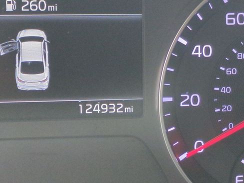Used 2023 Kia Forte LXS FWD image 15