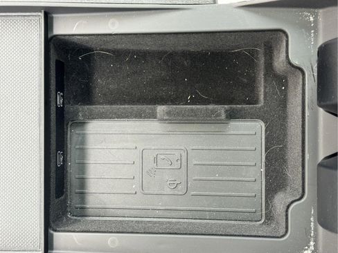 Used 2023 Audi Q8 Prestige w/ Prestige Package image 20