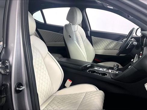 Certified 2025 Genesis G70 3.3T Advanced w/ Sport Prestige Package RWD image 7