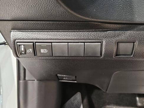 Used 2022 Toyota Corolla LE FWD image 24