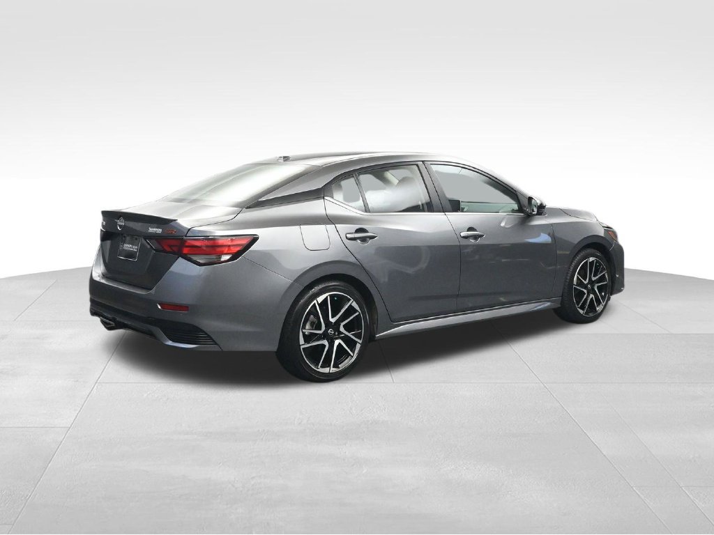 Used 2024 Nissan Sentra SR w/ SR Premium Package FWD image 5