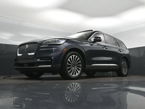 Used 2022 Lincoln Aviator Reserve w/ Equipment Group 201A RWD image 39