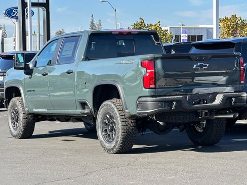New 2026 Chevrolet Silverado 2500 ZR2 w/ ZR2 Bison Edition image 6