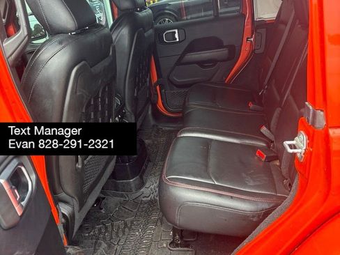 Used 2019 Jeep Wrangler Unlimited Rubicon w/ Dual Top Group AWD/4WD image 12