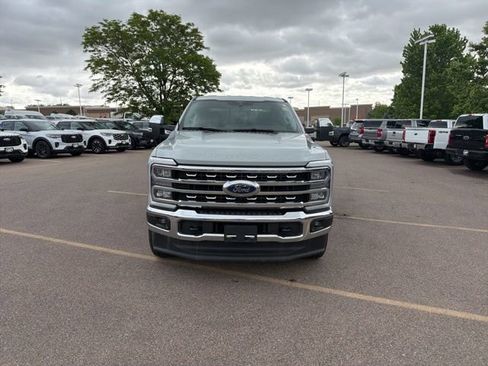 Used 2025 Ford F350 Lariat w/ Chrome Package AWD/4WD image 8