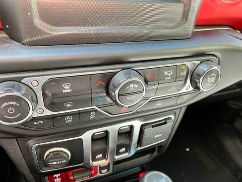 Used 2021 Jeep Wrangler Rubicon image 29