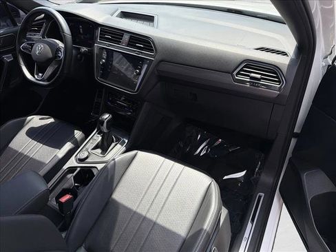 Used 2023 Volkswagen Tiguan SE R-Line AWD/4WD image 27