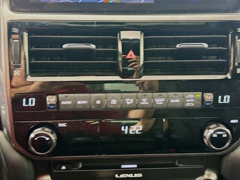 Used 2022 Lexus GX 460 w/ Black Line Special Edition AWD/4WD image 15