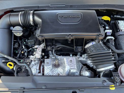 Used 2025 Jeep Compass Limited image 32