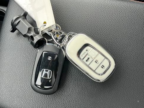 Used 2025 Honda CR-V Sport Touring image 29