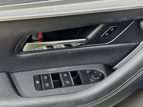 Used 2024 MAZDA CX-90 Plug-In Hybrid w/ Preferred AWD/4WD image 15