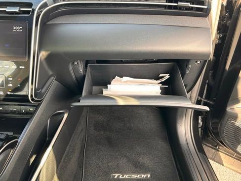 Used 2022 Hyundai Tucson Limited image 38