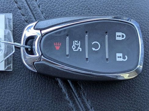 Used 2017 Chevrolet Malibu Premier w/ Premier Sun and Wheel Package FWD image 31