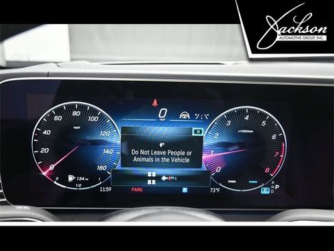 Used 2025 Mercedes-Benz GLS 450 4MATIC image 10