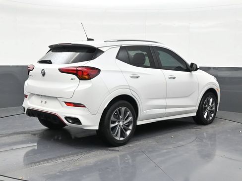 Used 2022 Buick Encore GX Select w/ Sport Touring Package FWD image 5