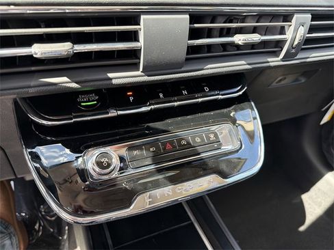 New 2026 Lincoln Corsair Premiere image 20