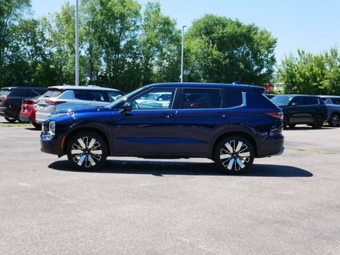 Used 2026 Mitsubishi Outlander SE AWD/4WD image 3