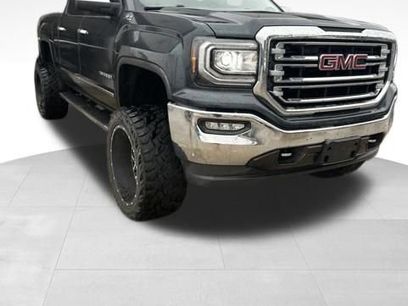 Used 2018 GMC Sierra 1500 SLT w/ SLT Premium Package