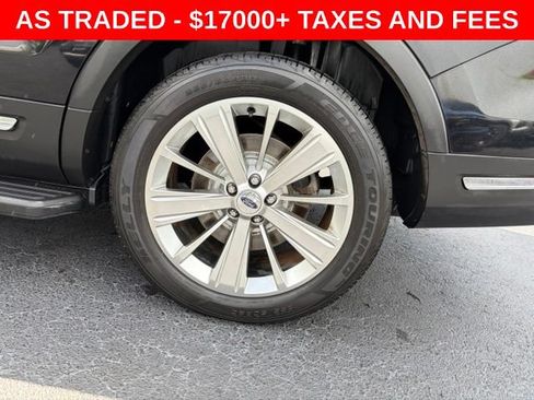 Used 2019 Ford Explorer Limited w/ Class III Trailer Tow Package FWD image 10