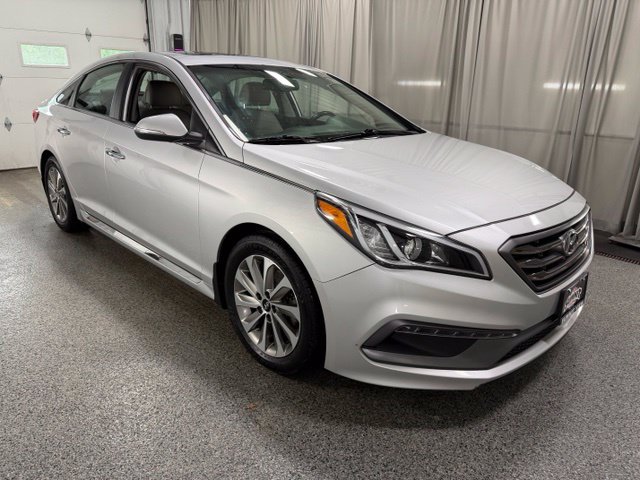 Used 2017 Hyundai Sonata Sport w/ Value Edition Package 02 FWD image 3